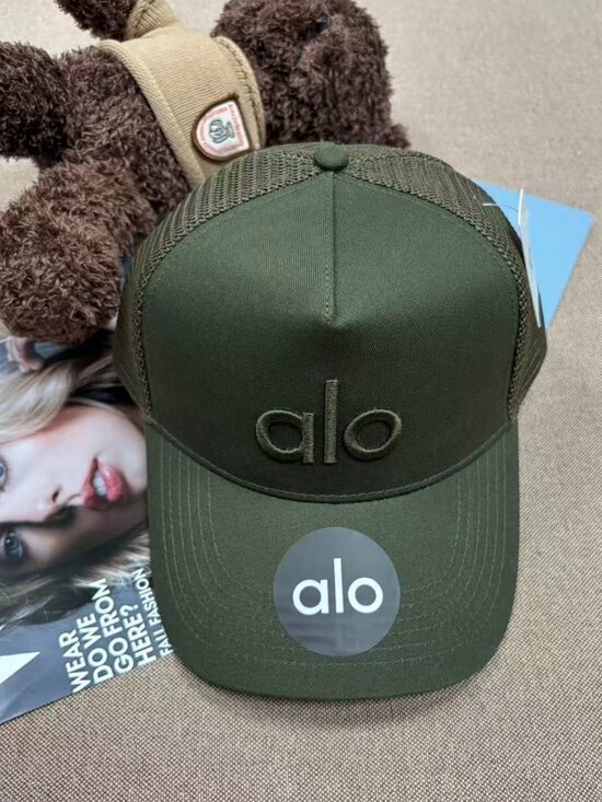 ALO Yoga Other - 🏝Alo Yoga District Trucker Hat  Covert Green